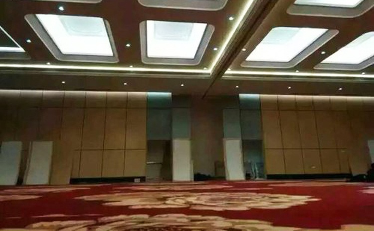 廣東汕尾學術(shù)會議廳金屬邊框吸音軟包聲學工程