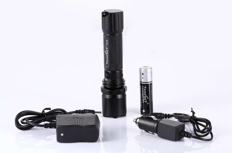 深圳TANK007強光led手電筒生產廠家 深圳TANK007強光led手電筒生產廠家